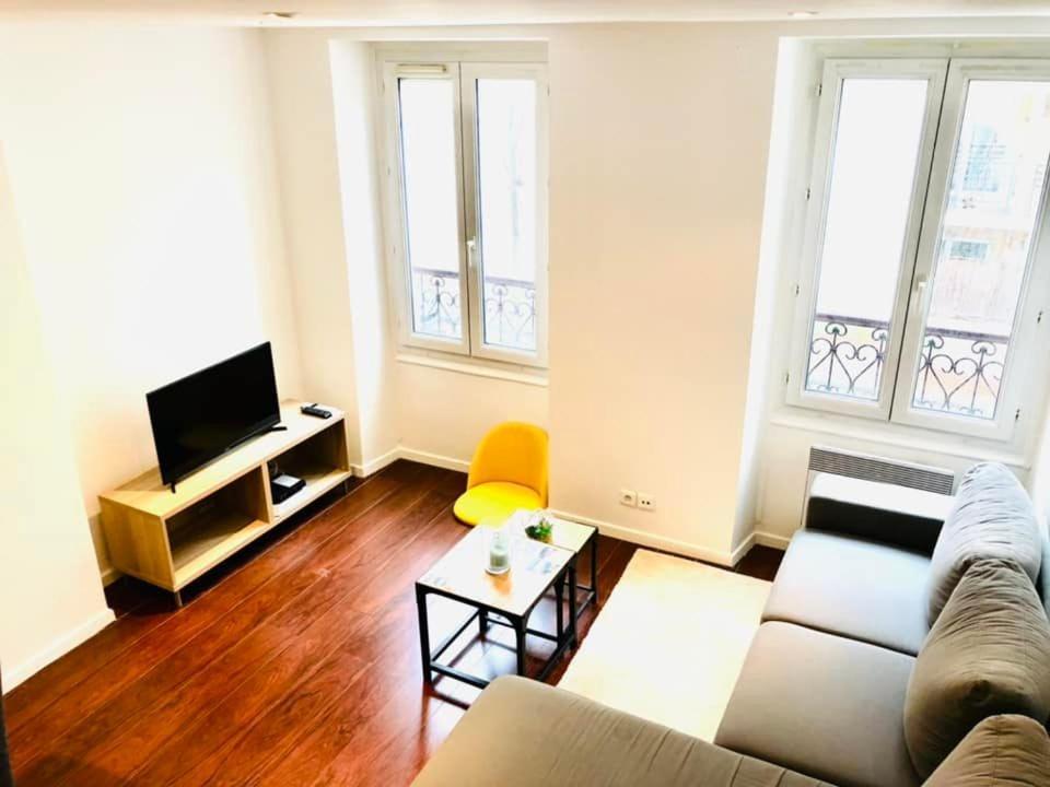 Rive Gauche - Chez Nolan *